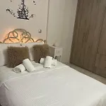 Holiday home Golden Eagle House Dendrochorion