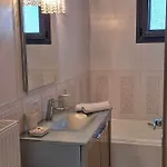 Golden Eagle House Holiday home