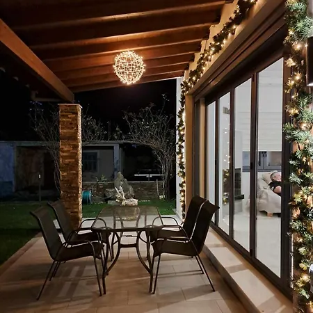 Golden Eagle House Holiday home *